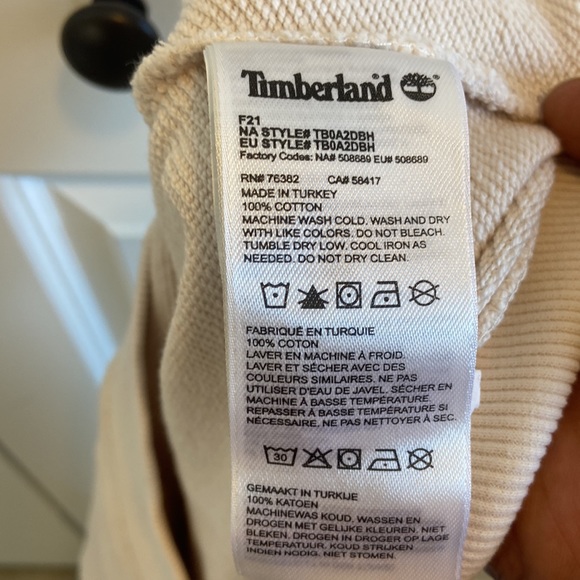 Stand out with the Timberland boot logo hoodie. - Picture 8 of 11